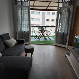 Céntrico ático En Con Parking. Appartement
